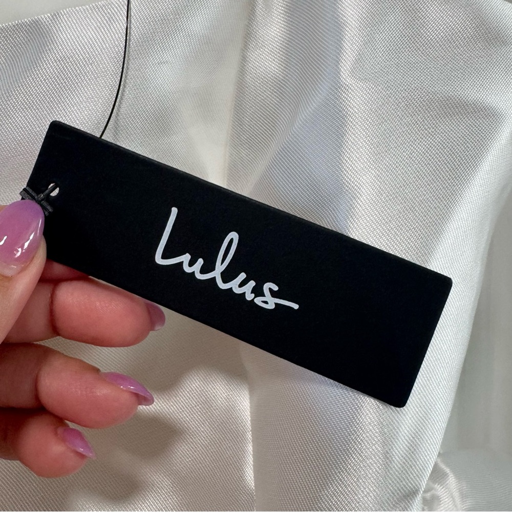 Lulus Bubbly Charm NWT size Medium White Taffeta Tiered Ruffled Mini Dress‎ - Picture 8 of 14